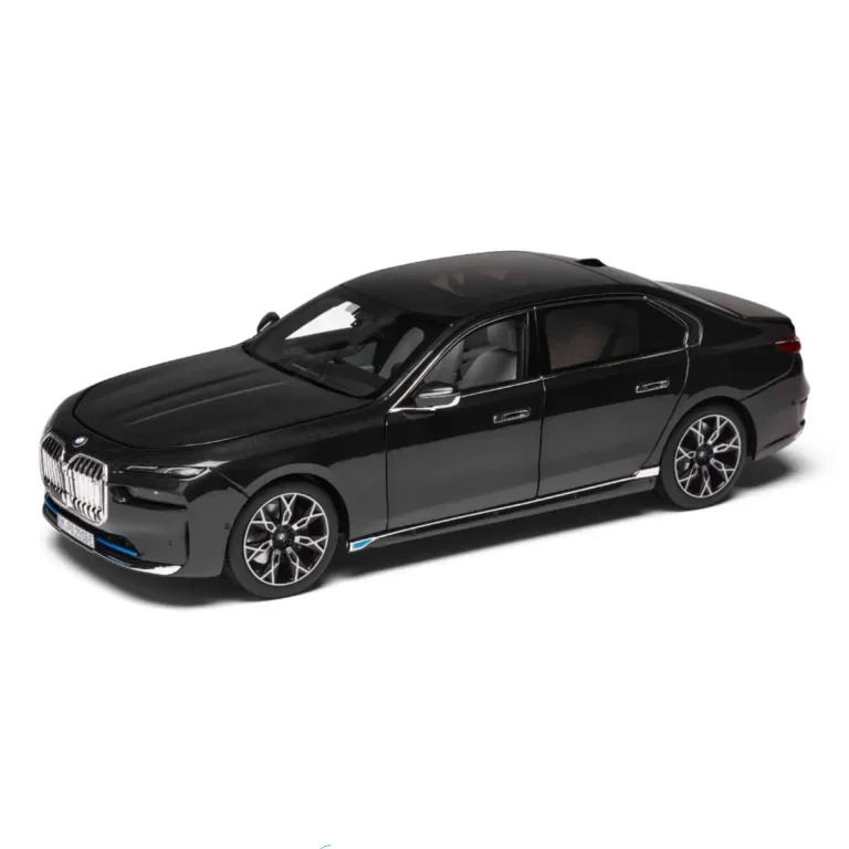 BMW Miniatura i7 1:18 80435A8F295