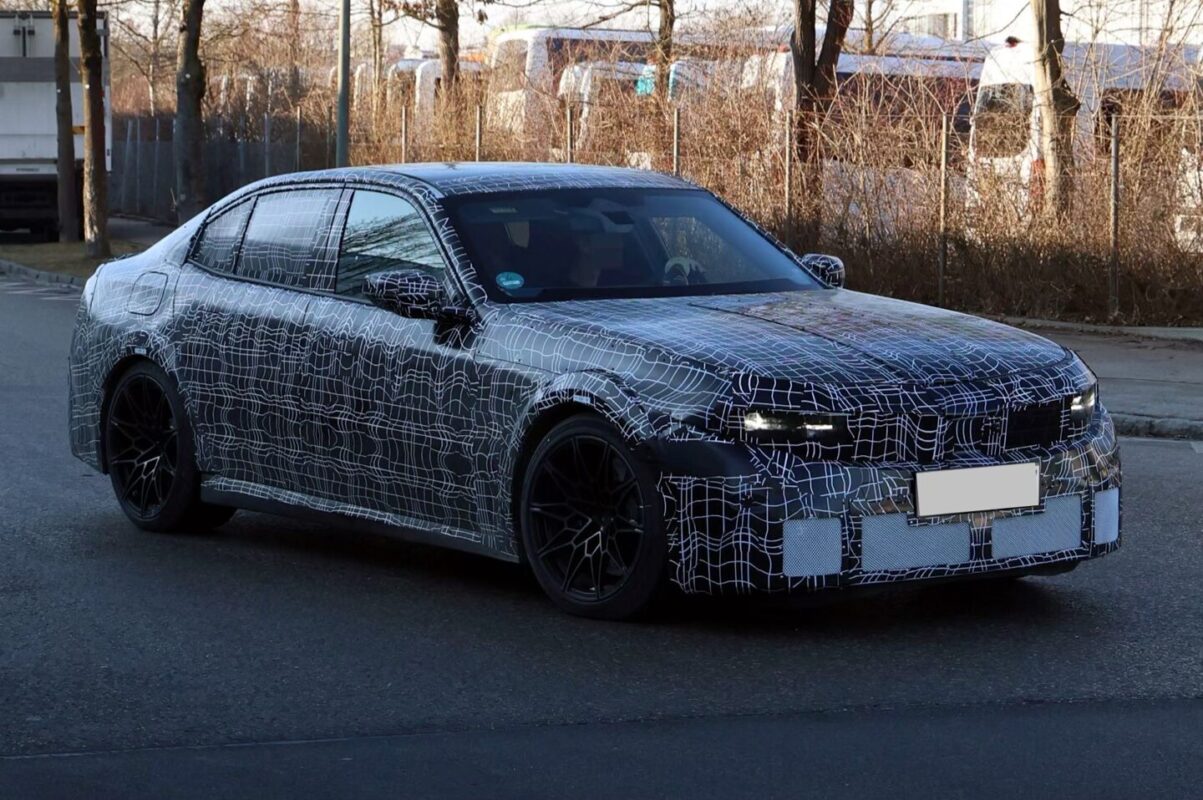 BMW M3 G84: Ewolucja ikony. Nowy design i technologia mild-hybrid w modelu 2028 BMW M3 G84: Ewolucja ikony. Nowy design i technologia mild-hybrid w modelu 2028