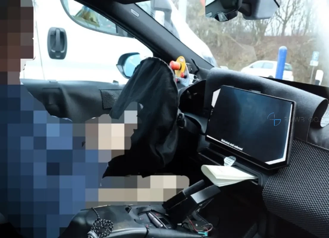 Nowe BMW iX1 (2027): Rewolucja zamiast liftingu. Co wiemy o „Baby iX3”? Nowe BMW iX1 (2027): Rewolucja zamiast liftingu. Co wiemy o „Baby iX3”?