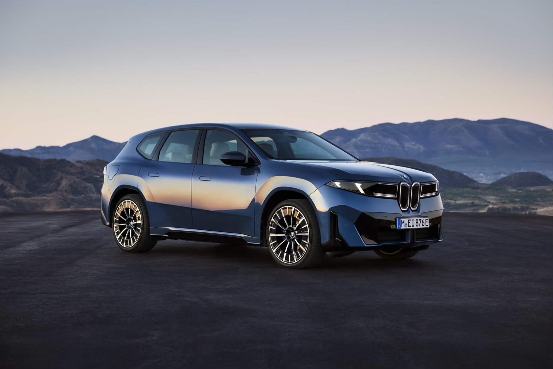 BMW iX3 2026 zgarnia wszystko. Tesla ma problem?