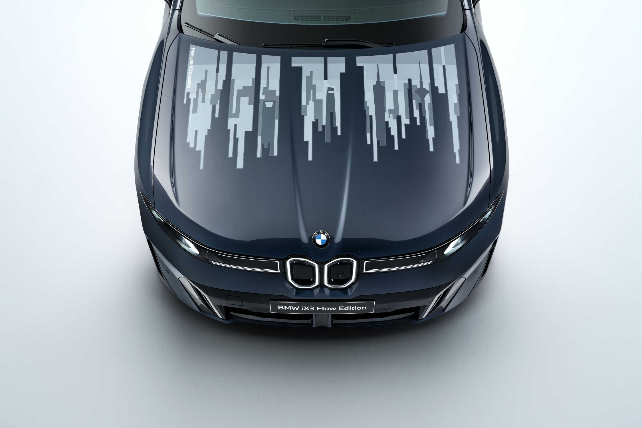 BMW iX3 Flow Edition: Kolor nadwozia na żądanie. E Ink wchodzi do gry