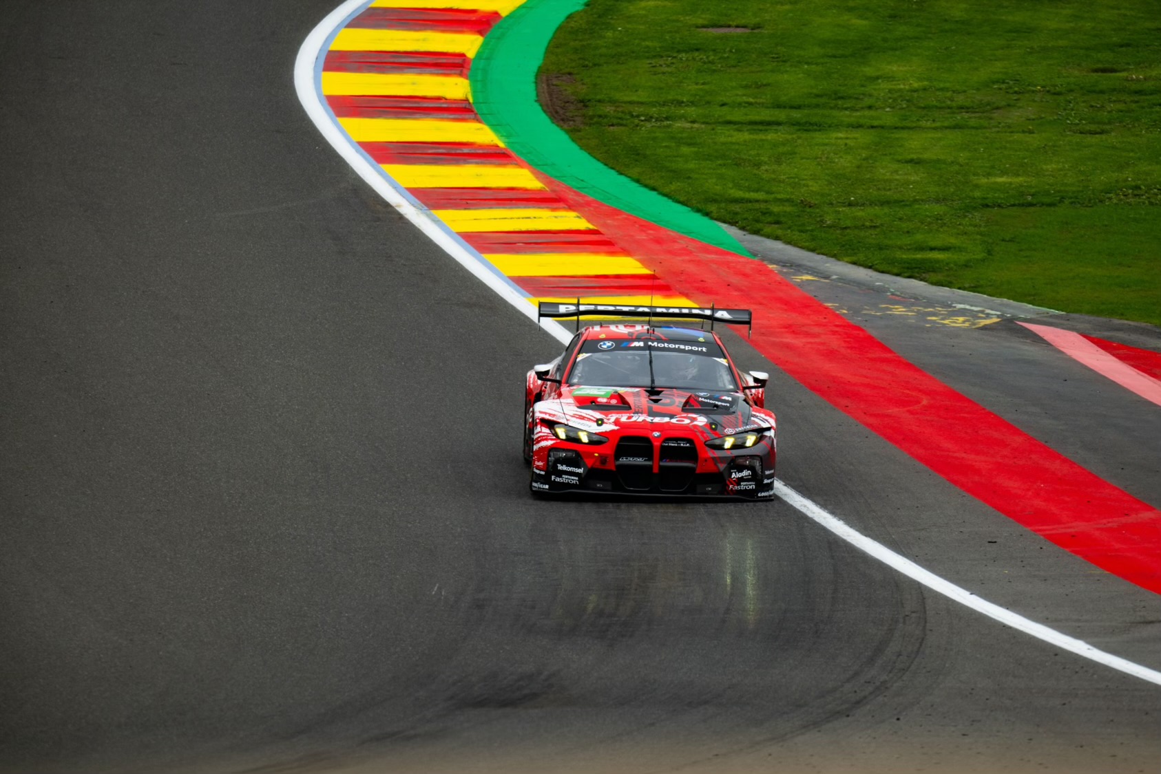 BMW wraca na szczyt. Historyczny dublet BMW M Hybrid V8 w Spa