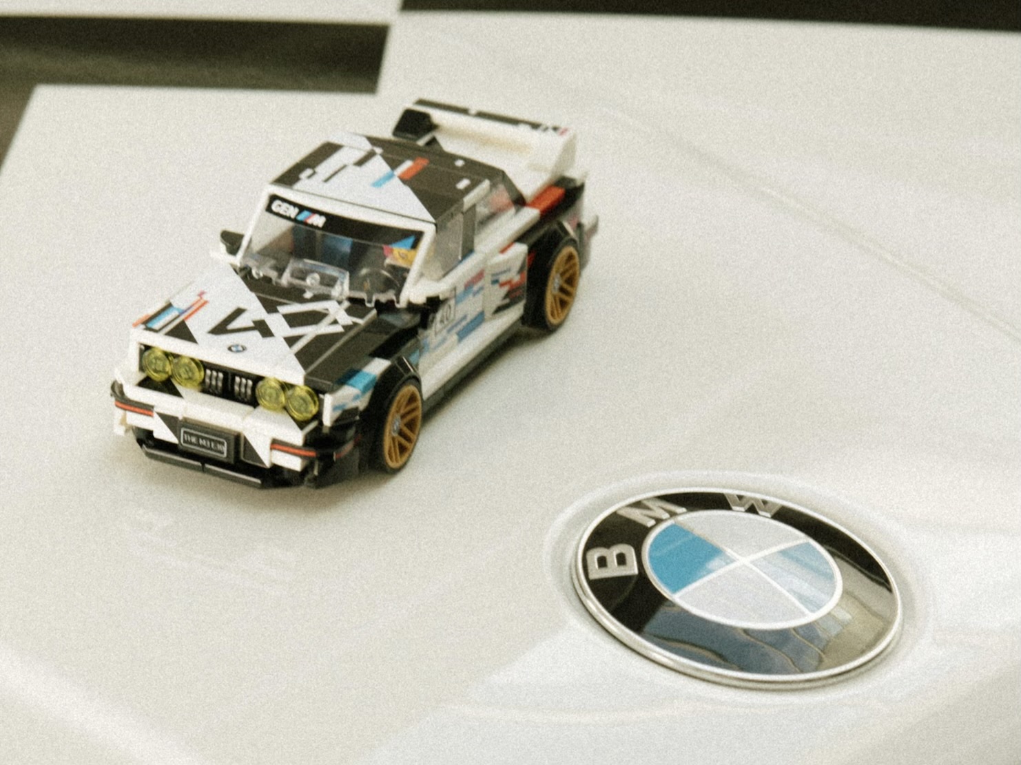 Kultowe BMW M3 E30 z klocków LEGO. Fani BMW oszaleją