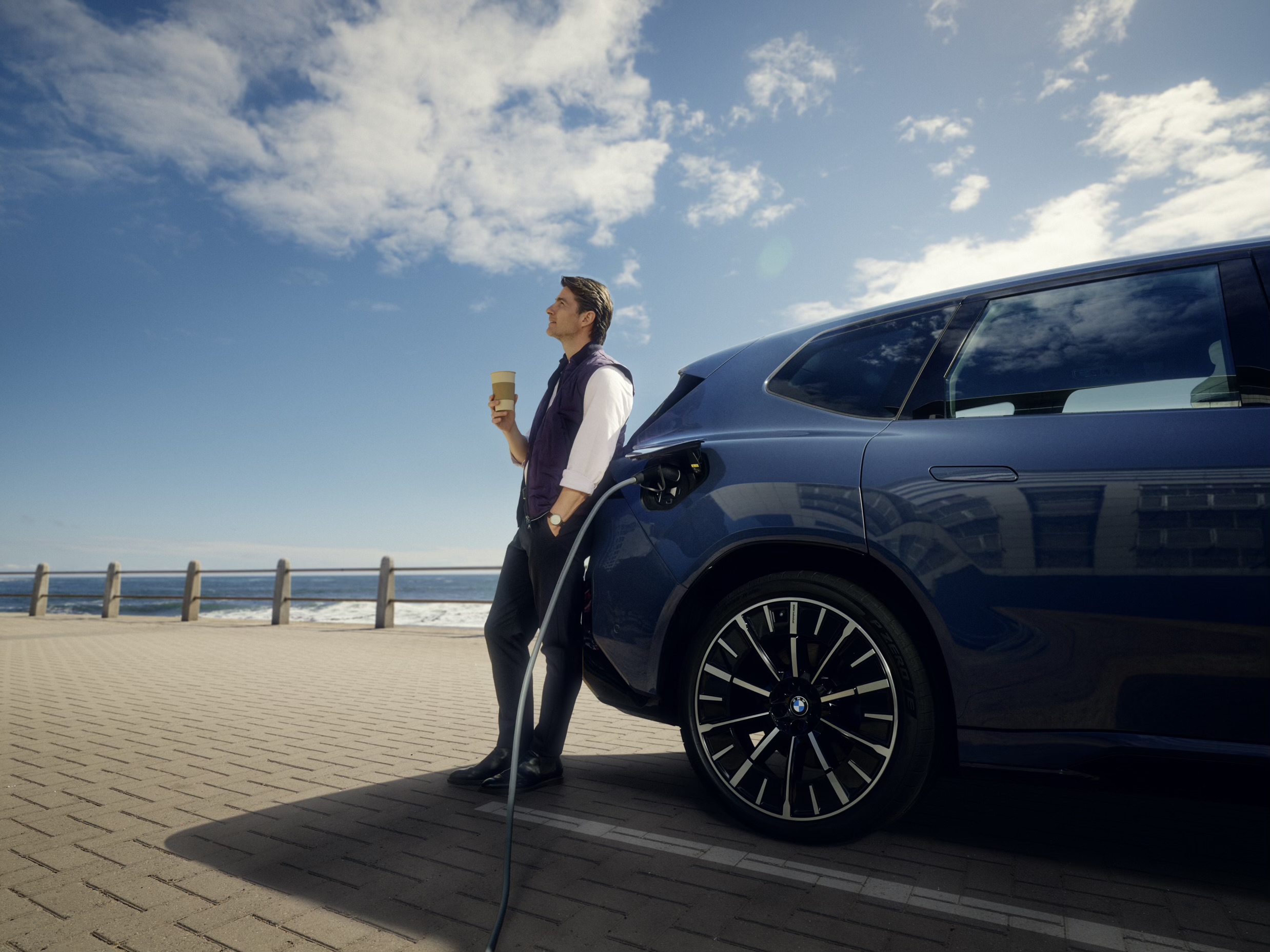 BMW chwali się nowymi technologiami. Oto najważniejsze z nich BMW chwali się nowymi technologiami. Oto najważniejsze z nich