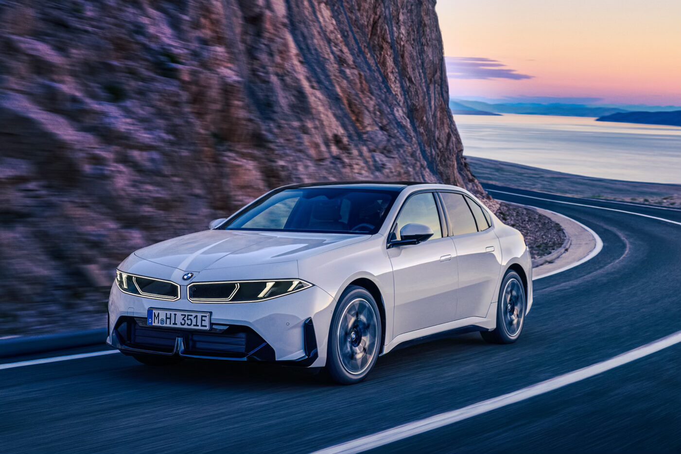 BMW i3 50 xDrive First Edition już w sprzedaży. Nawet 906 km zasięgu!