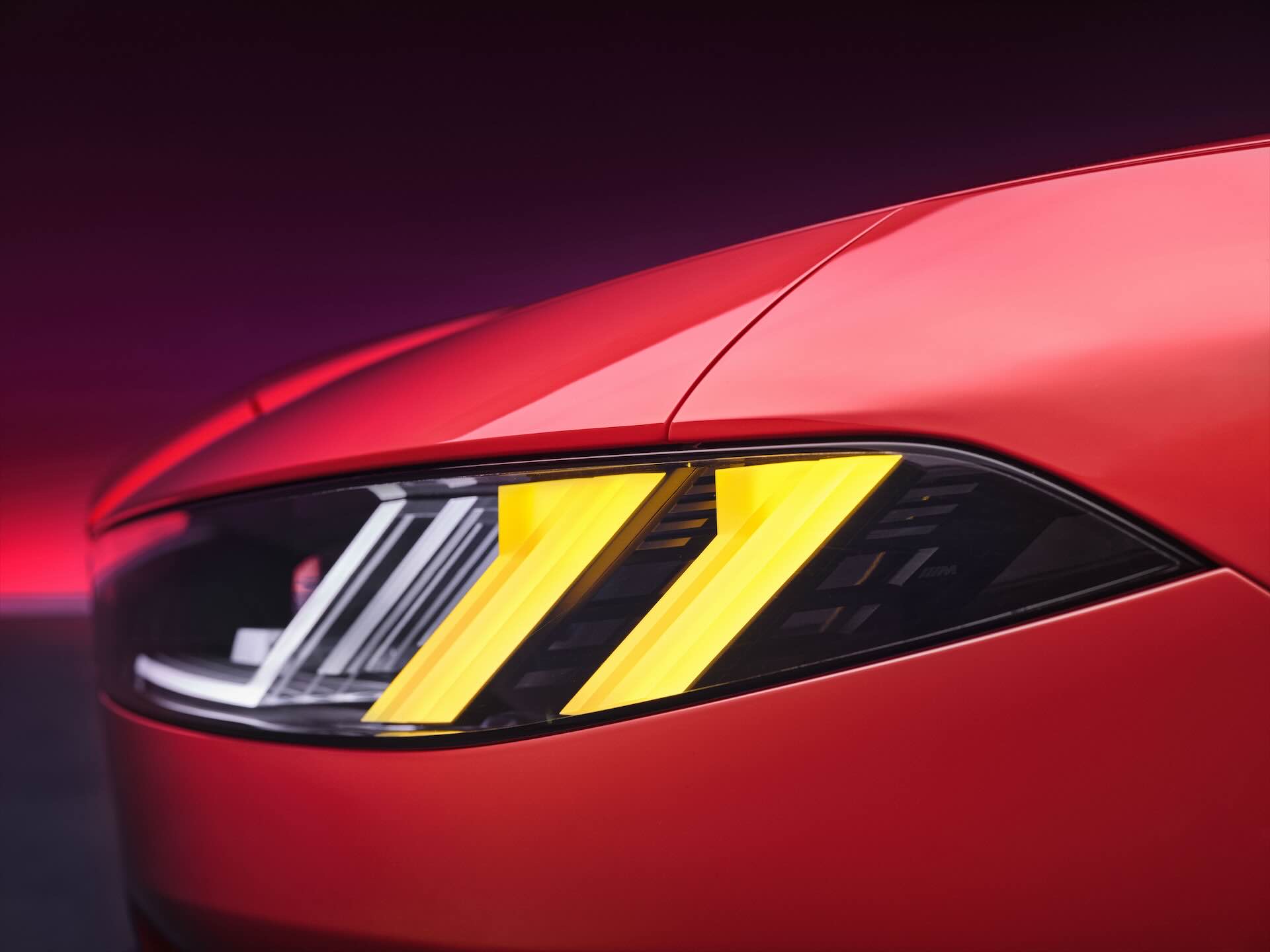 BMW M właśnie zmienia swój znak rozpoznawczy. Poznaj BMW M Yellow Lights