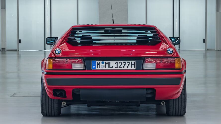 BMW M1. Supersamochód, który stworzył legendę BMW M BMW M1. Supersamochód, który stworzył legendę BMW M