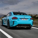 BMW M2 xDrive (2026) oficjalnie. Ma 480 KM i miażdży osiągami