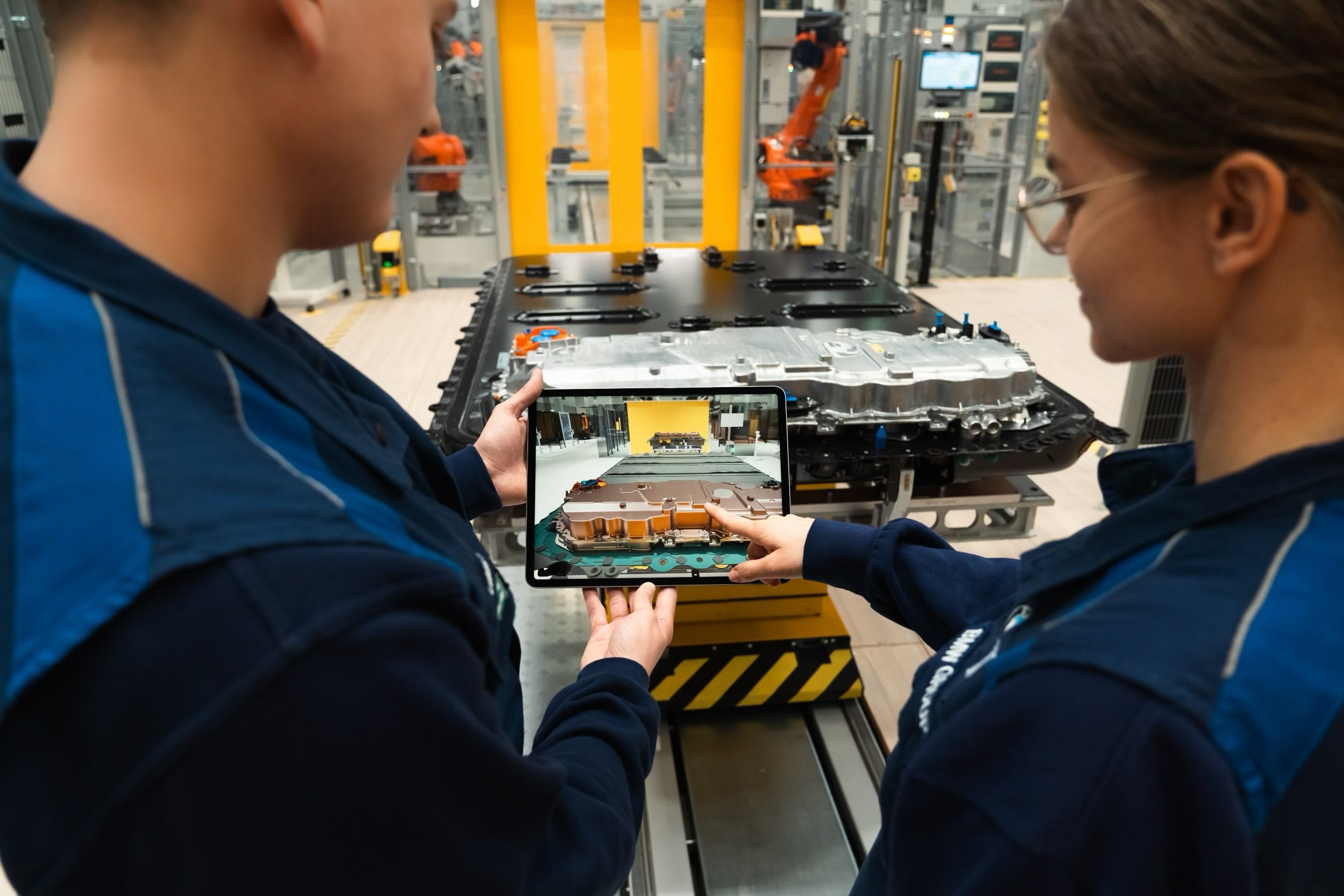 BMW iX5 z rekordową baterią 144 kWh. BMW ujawnia szczegóły nowej technologii
