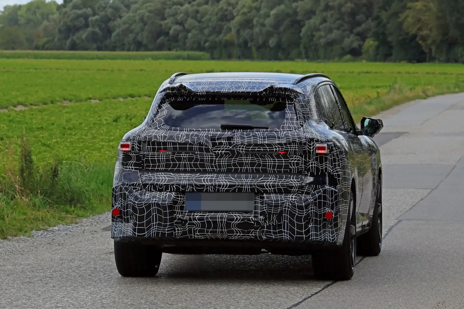Elektryczne BMW X5 M (G95)? Spokojnie, wersja spalinowa żyje!