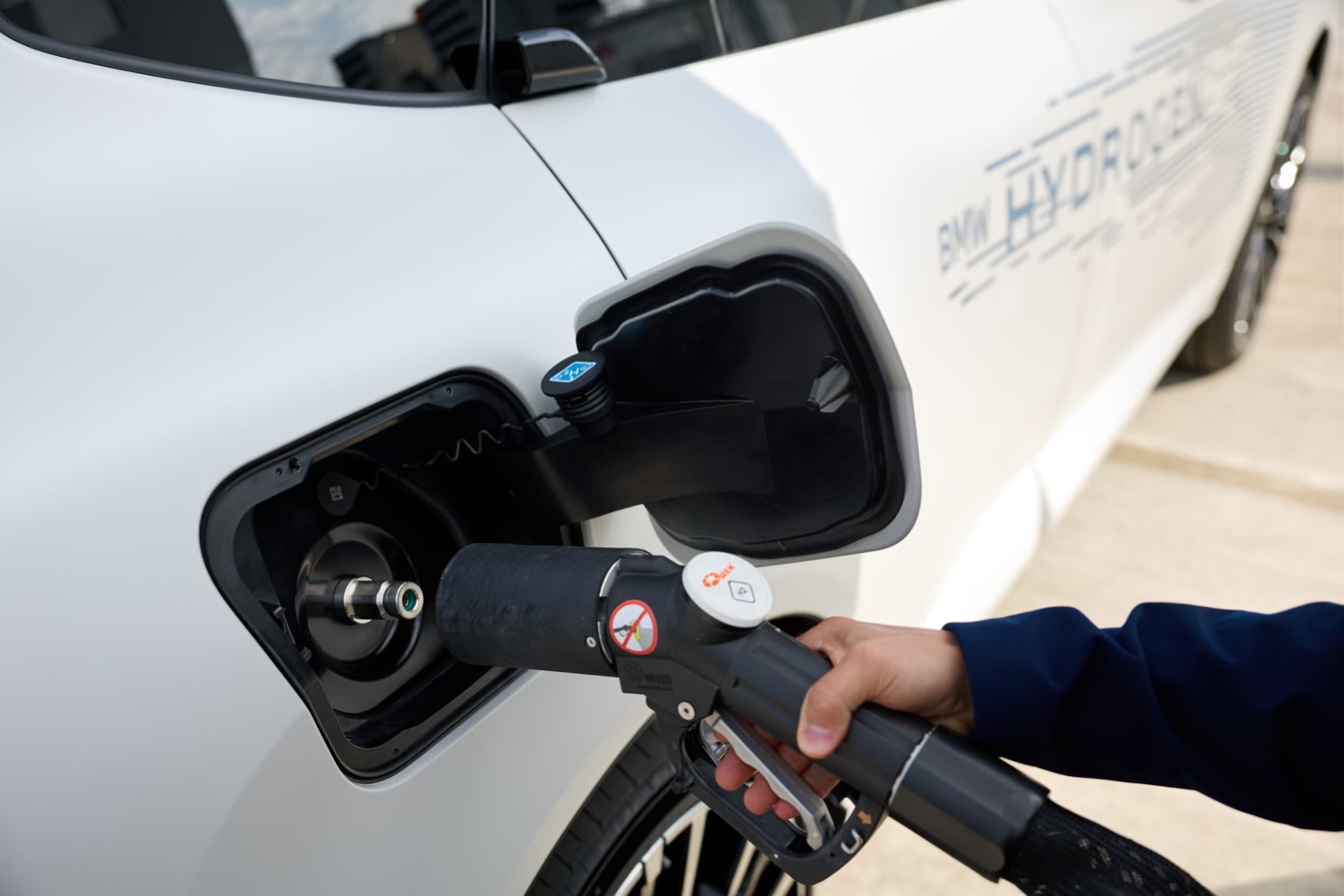 BMW iX5 Hydrogen coraz bliżej produkcji. Tak powstanie wodorowe X5 BMW iX5 Hydrogen coraz bliżej produkcji. Tak powstanie wodorowe X5