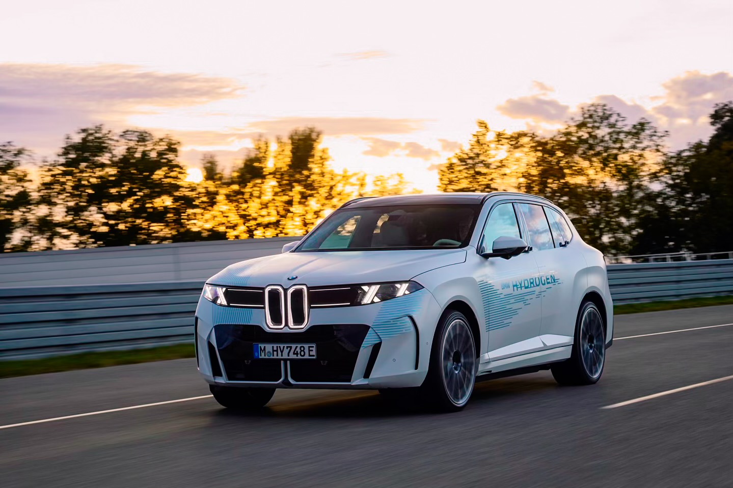 BMW iX5 Hydrogen coraz bliżej produkcji. Tak powstanie wodorowe X5