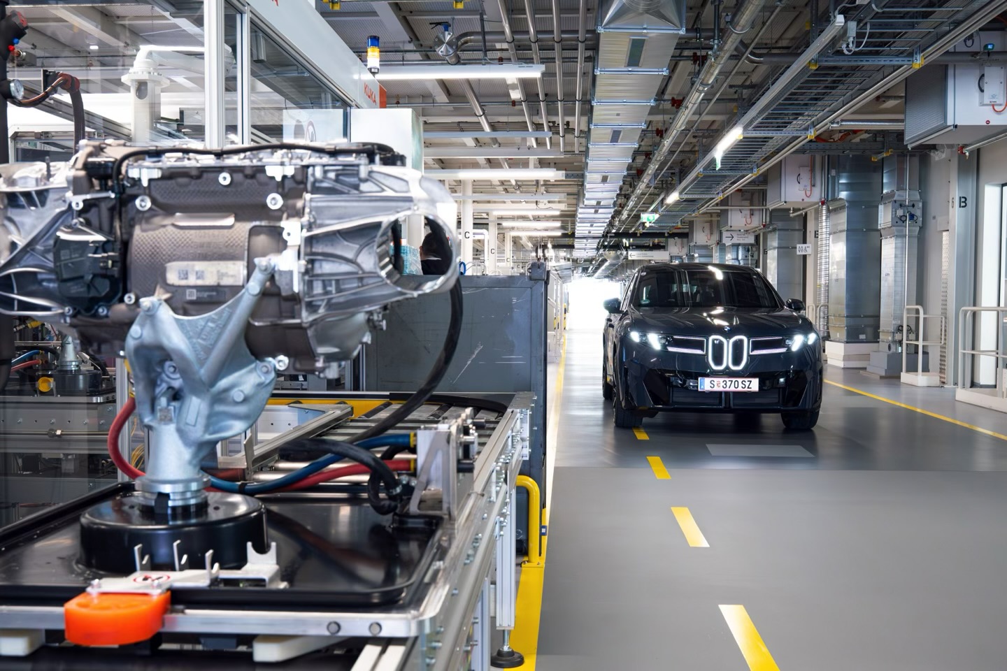 Nowe BMW i3 rusza z produkcją. BMW ma już 2 miliony elektryków Nowe BMW i3 rusza z produkcją. BMW ma już 2 miliony elektryków