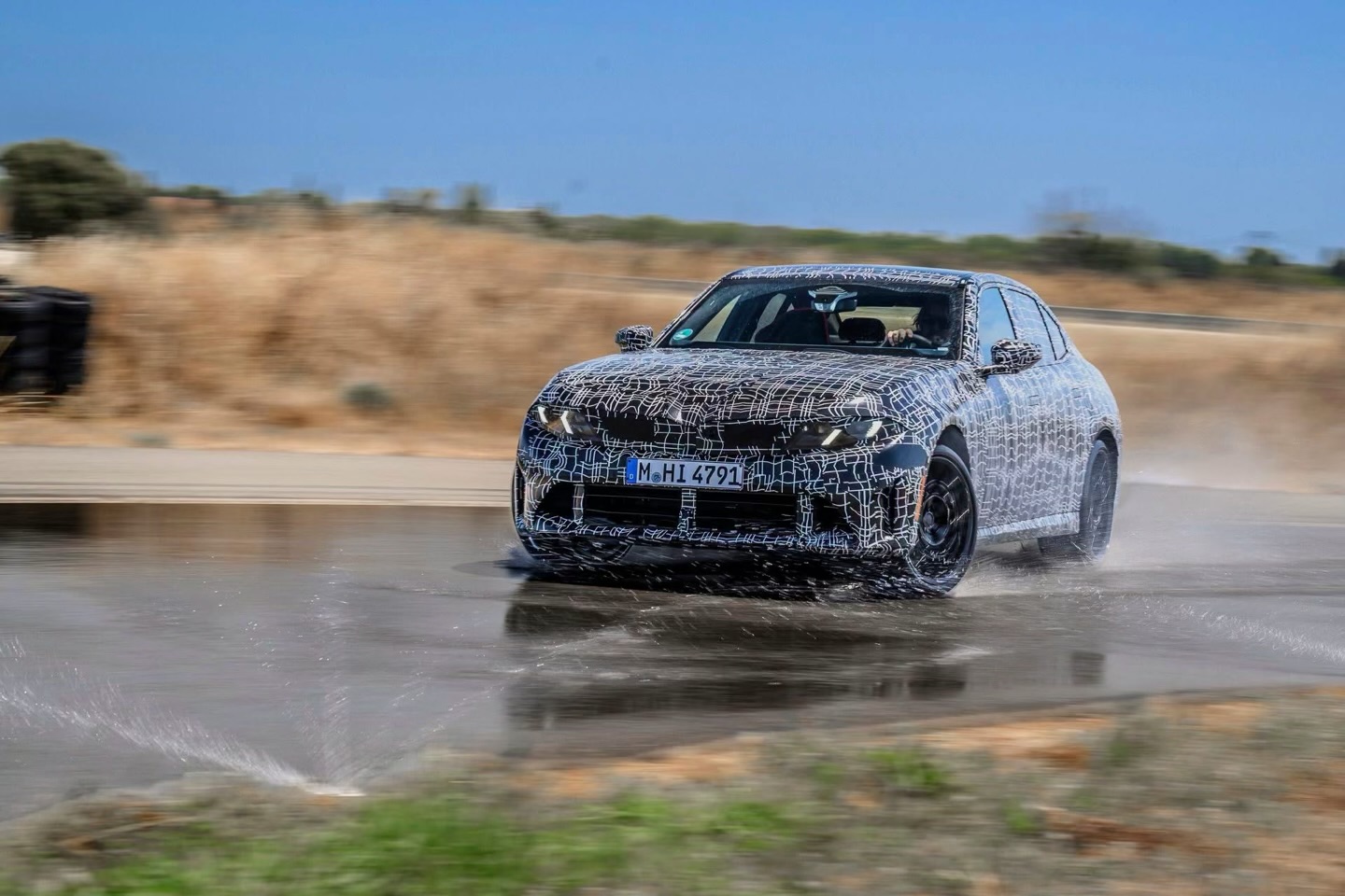 Nowe BMW serii 3: 443 KM, sześć cylindrów i Drift Moment