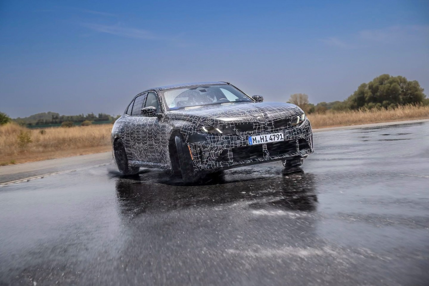 Nowe BMW serii 3: 443 KM, sześć cylindrów i Drift Moment