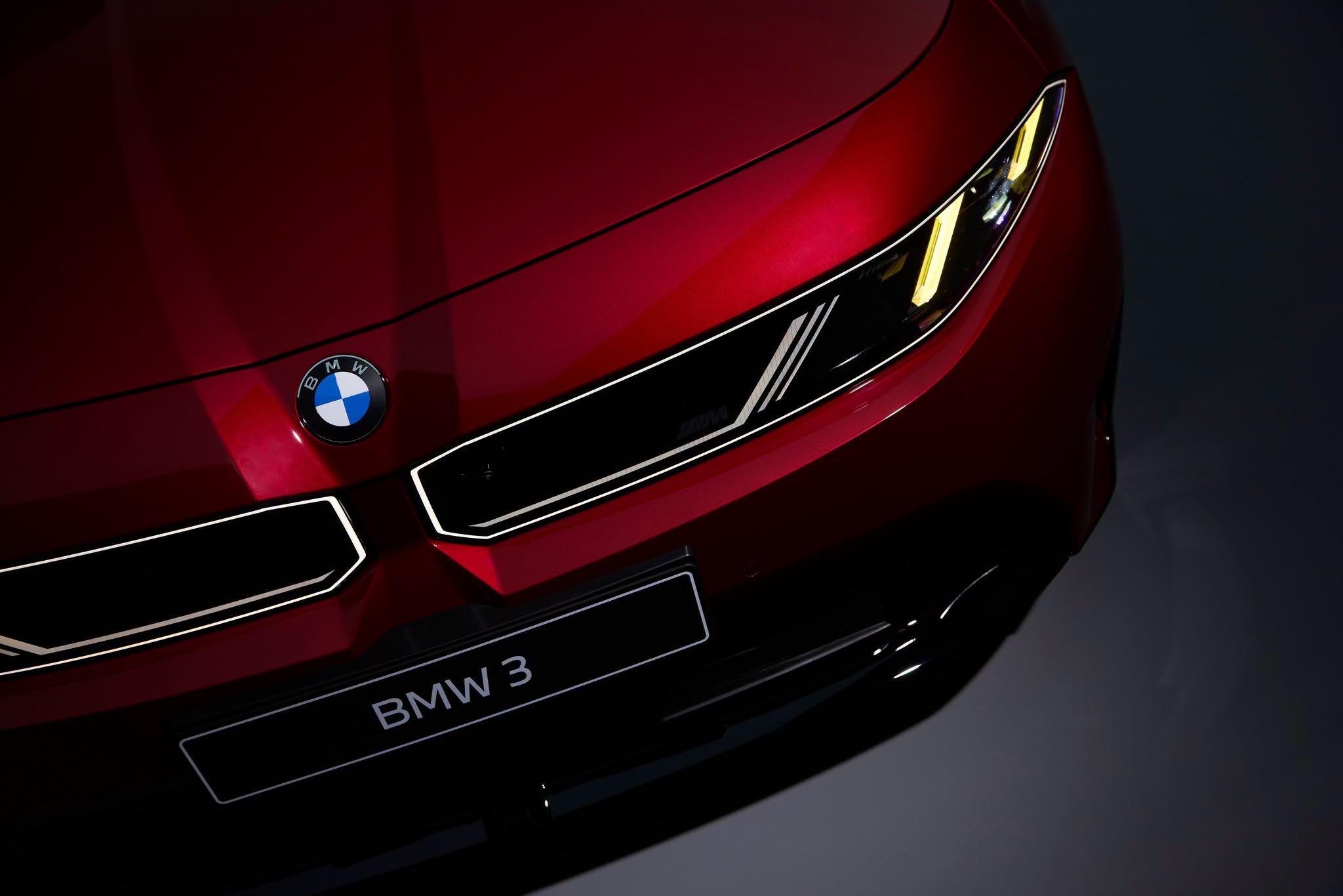 Nowe BMW serii 3 oficjalnie. M350 xDrive ma 443 KM