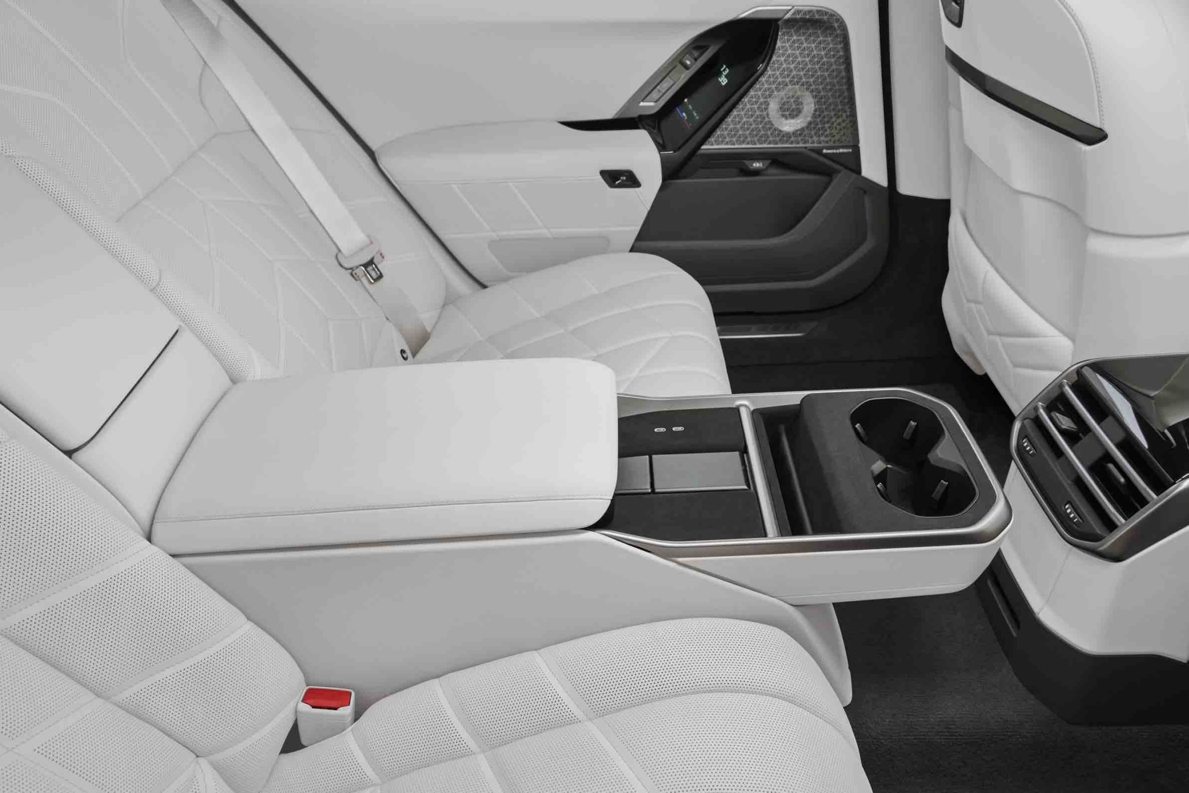 BMW Concept 7 Protection. 612 KM i pancerz na .44 Magnum