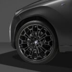 BMW X3 M50 xDrive ma teraz 443 KM. Nowy Black Package