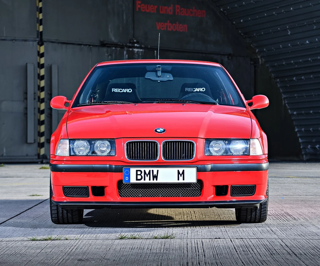 Ciekawostka z historii: Sekrety prototypu BMW E36 Compact 5D