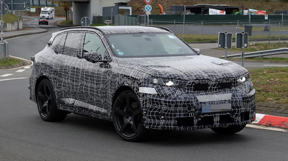 Elektryczne BMW X5 M przyłapane na testach. Nawet 900 KM?