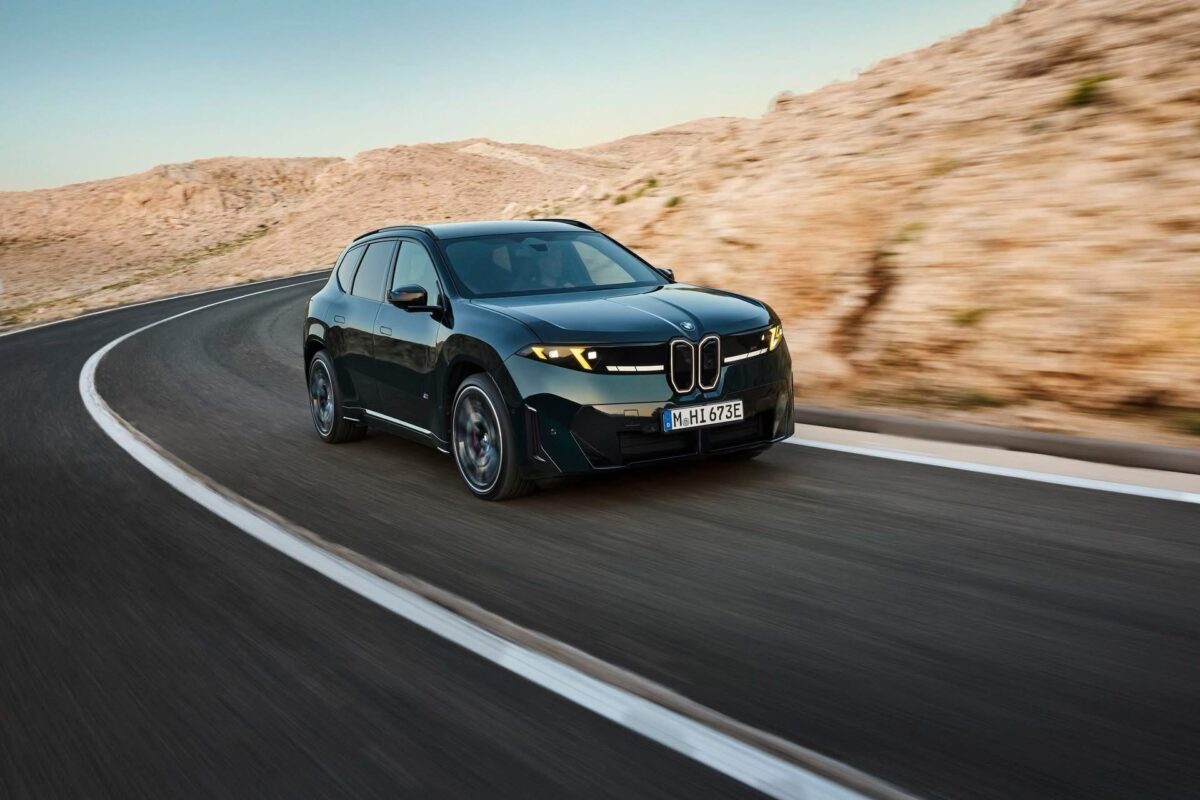Nowe BMW iX3 M60: 612 KM i 340 km zasięgu w 10 minut!