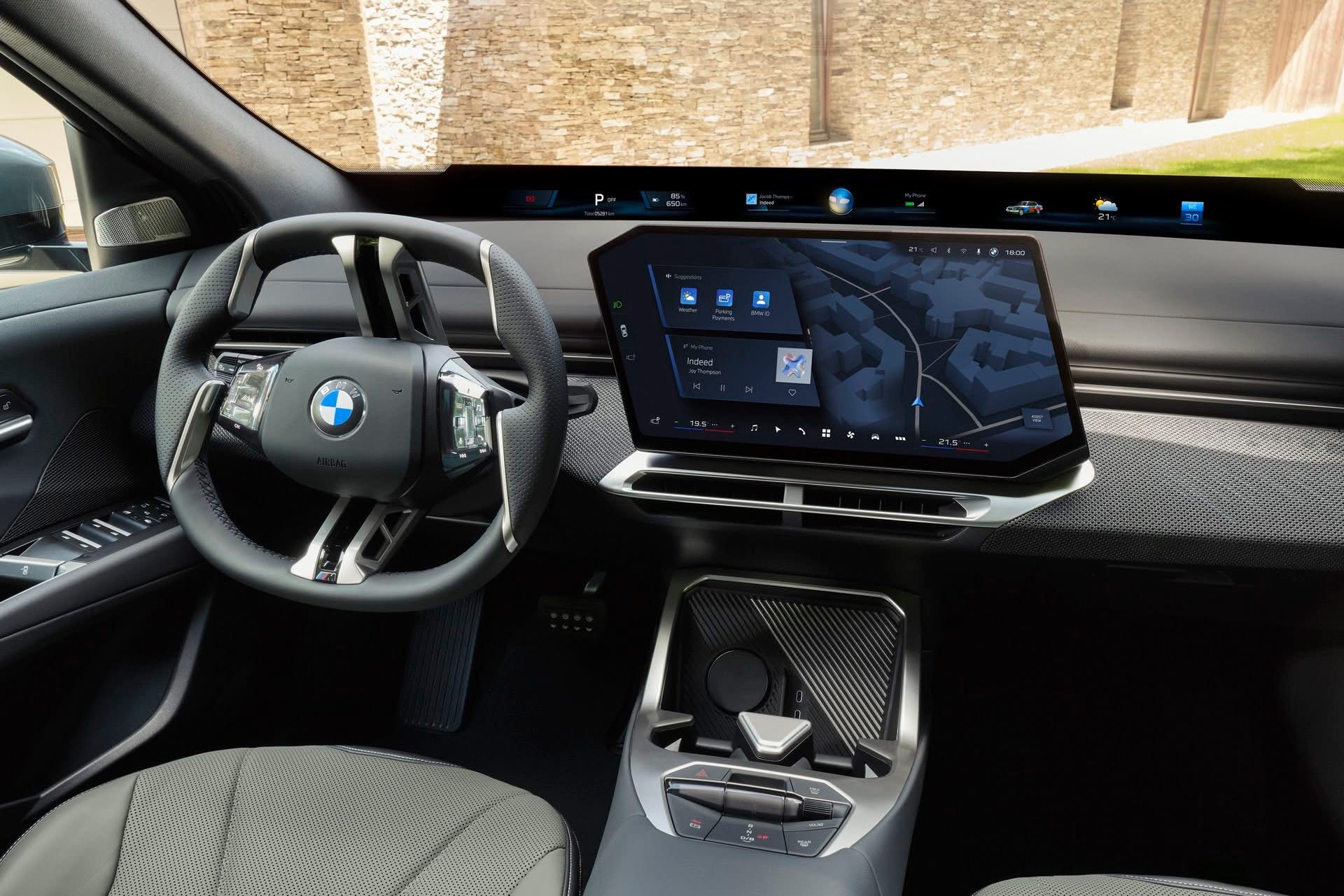 Nowe BMW iX4 oficjalnie: dane techniczne, wyposażenie i zasięg